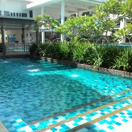 Homestay De Putra Kajang Buitenkant foto